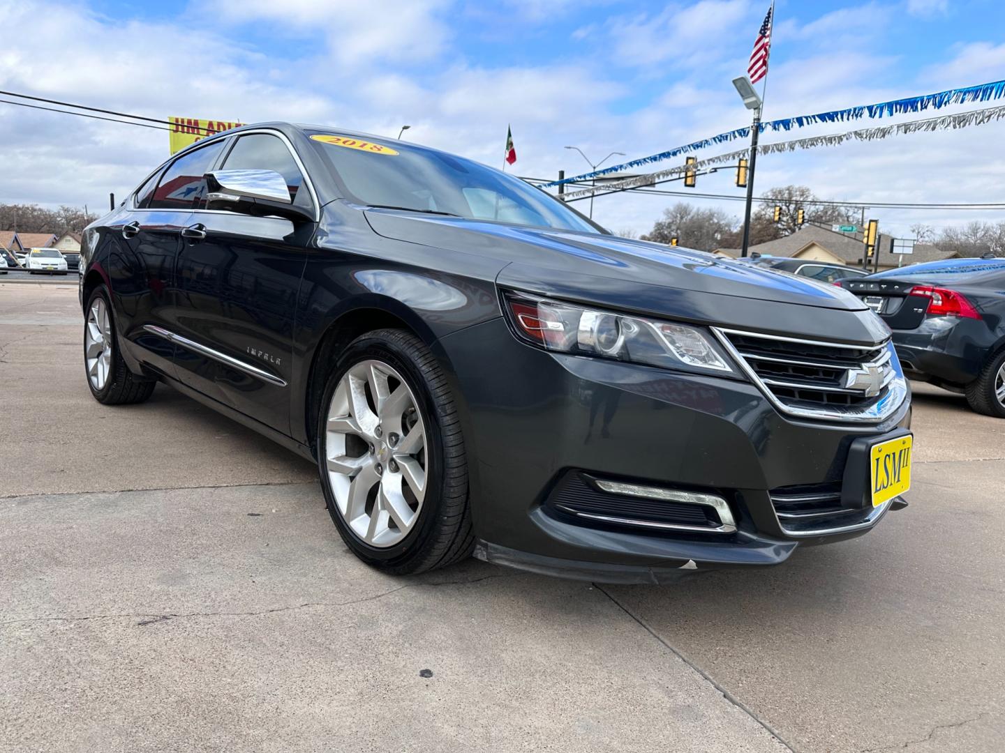 2018 GRAY CHEVROLET IMPALA LT (3LT) (2G1125S34J9) , located at 5900 E. Lancaster Ave., Fort Worth, TX, 76112, (817) 457-5456, 0.000000, 0.000000 - Photo#2